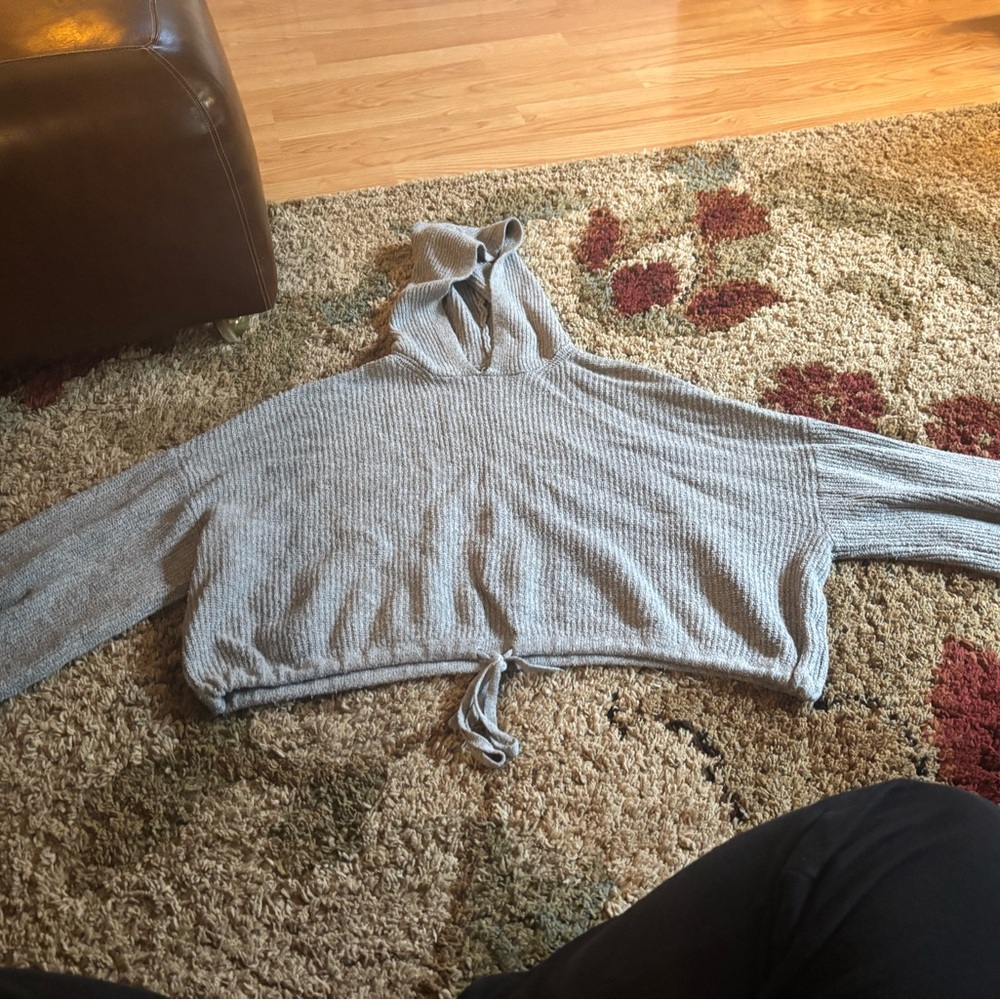 Cropped sweater hoodie